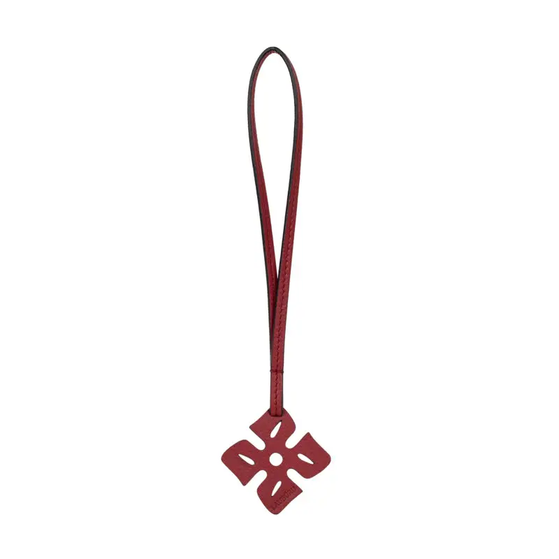 Charm Lau Burdeos en piel